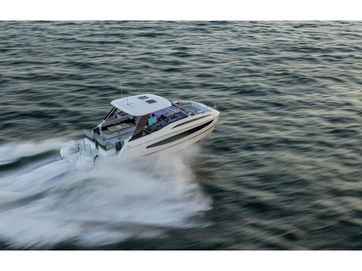 Aquila, 32 Sport (2026) - #27012