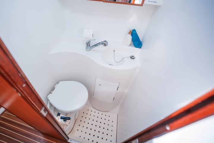 Custom Made Catamaran (2005) for Charter - San Blas Islands | #27165 - 24