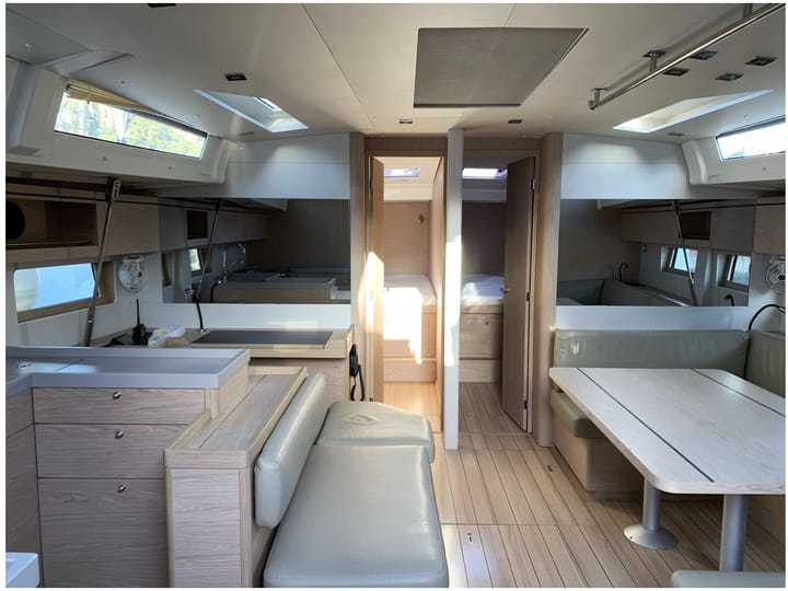  Velero Beneteau Oceanis 51.1 (2019) para Charter - Cala d`Or | #27179 - 2