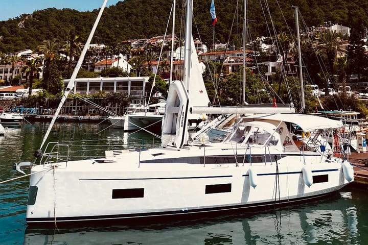 Bavaria,  42 Cruiser (2025) - #27189