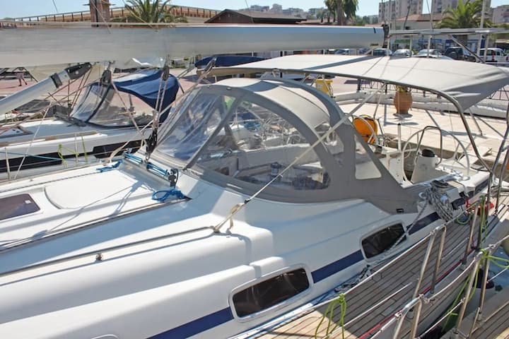 Sailboat Bavaria 46 Cruiser (2006) for Charter - Valletta | #27298 - 7