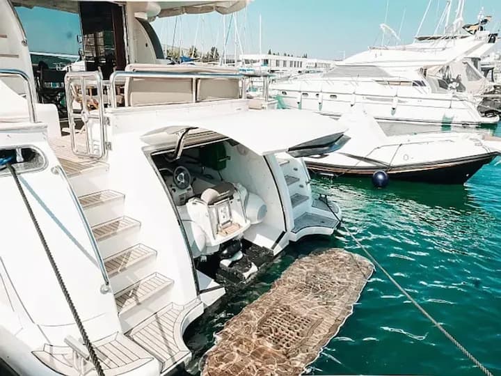 Yacht à moteur Horizon Elegance 60 Fly (2010) pour Charter - Drage | #27361 - 13