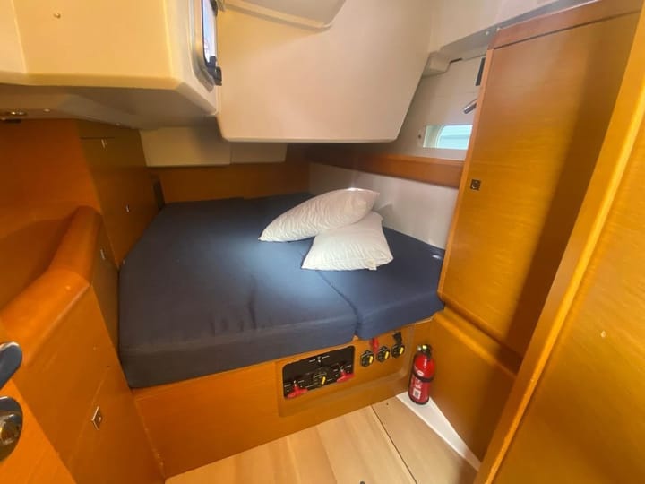  Zeilboot Jeanneau Sun Odyssey 519 (2016) voor Charter - Lavrion | #27372 - 6