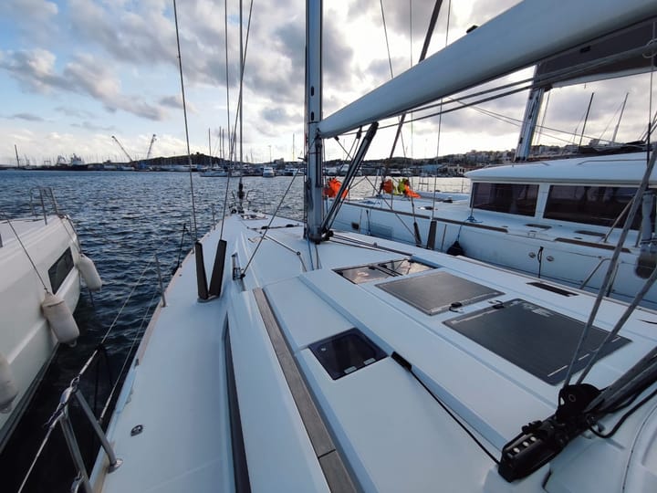  Zeilboot Jeanneau Sun Odyssey 519 (2016) voor Charter - Lavrion | #27372 - 13