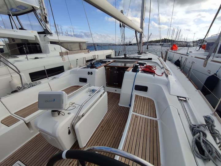  Zeilboot Jeanneau Sun Odyssey 519 (2016) voor Charter - Lavrion | #27372 - 5