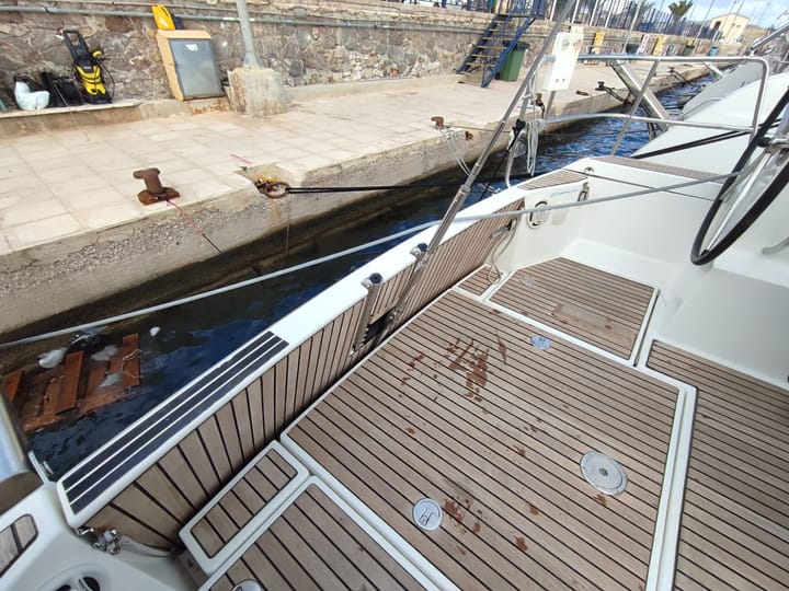  Zeilboot Jeanneau Sun Odyssey 519 (2016) voor Charter - Lavrion | #27372 - 8