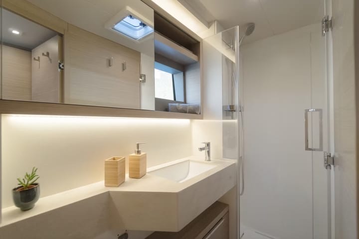  Catamarano Lagoon 51 (2023) per Noleggio, overcloccabile Lefkada | #27401 - 39