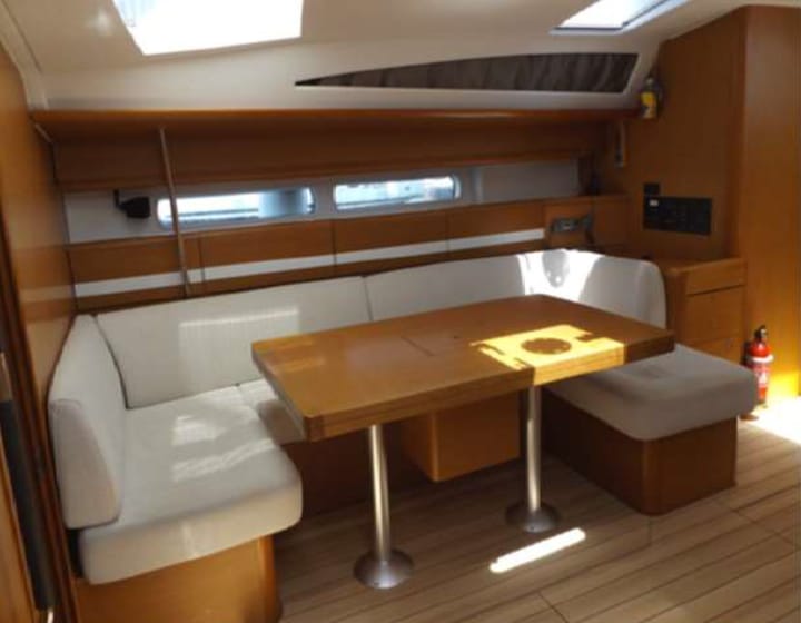 Voilier Jeanneau 53 (2014) pour Charter - Kalkara | #2741 - 4