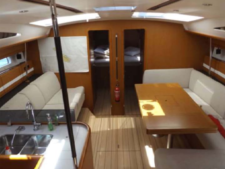 Voilier Jeanneau 53 (2014) pour Charter - Kalkara | #2741 - 2