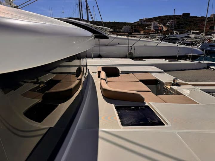  Catamarano Lagoon 52 Fly (2021) per Noleggio, overcloccabile Lavrion | #27490 - 19