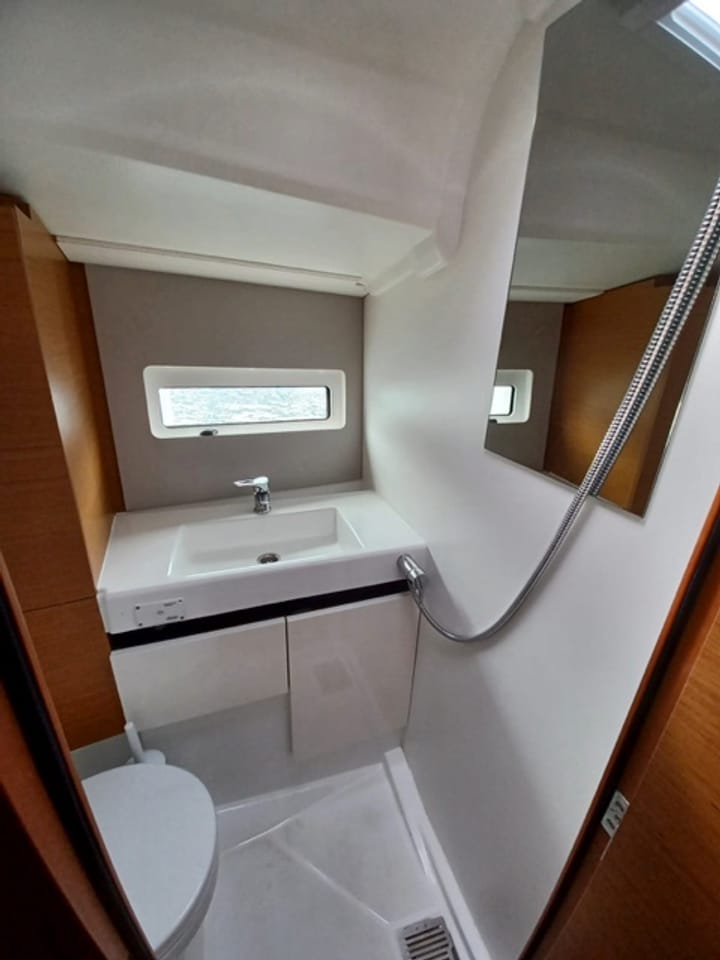  Barca a vela Jeanneau Sun Odyssey 490 (2019) per Noleggio, overcloccabile Portisco | #27526 - 4