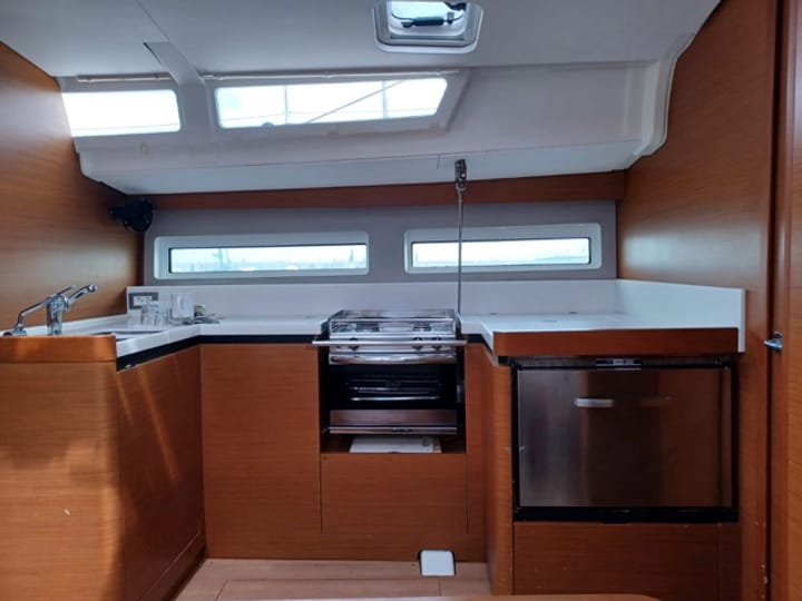  Barca a vela Jeanneau Sun Odyssey 490 (2019) per Noleggio, overcloccabile Portisco | #27526 - 7