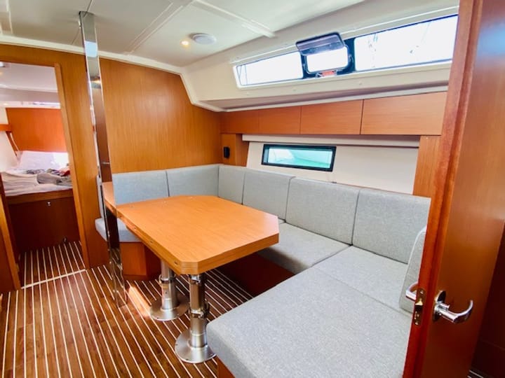  Barca a vela Bavaria  42 Cruiser (2022) per Noleggio, overcloccabile Punta Ala | #27539 - 2