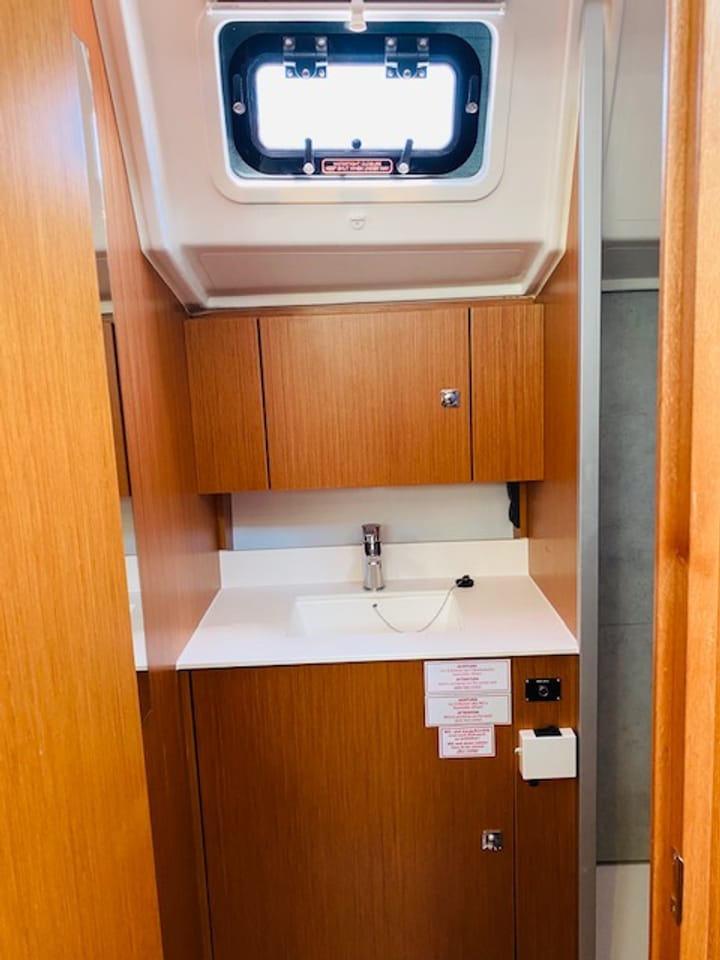  Barca a vela Bavaria  42 Cruiser (2022) per Noleggio, overcloccabile Punta Ala | #27539 - 3