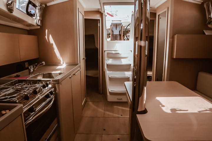  Barca a vela Beneteau Oceanis 38.1 (2021) per Noleggio, overcloccabile Punta Ala | #27545 - 7