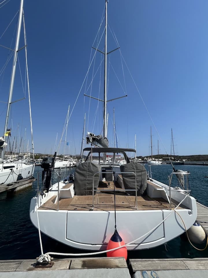  Barca a vela Beneteau First 44 (2024) per Noleggio, overcloccabile Lavrion | #27614 - 27