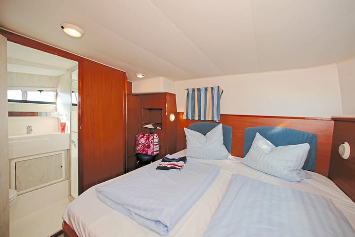 Custom Made Motorboat (2000) for Charter - Rechlin | #27630 - 14