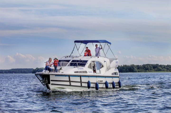 Custom Made Motorboat (2000) for Charter - Rechlin | #27630 - 18