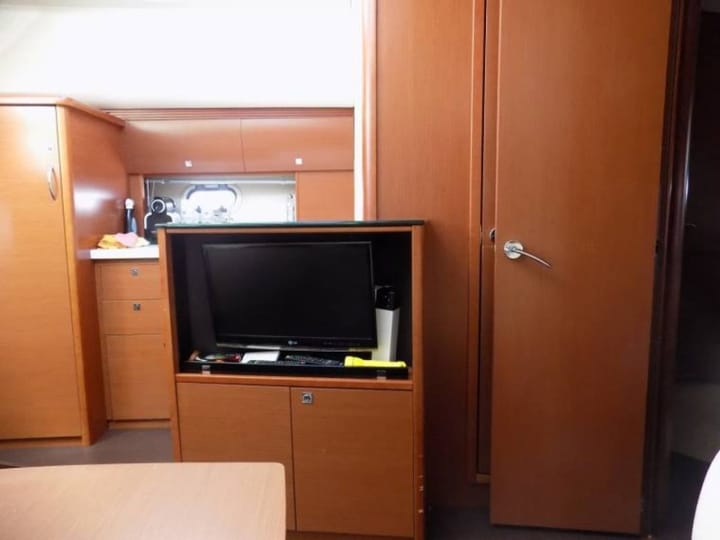 Maßgeschneidert Motorboot (2011) für Charter - Giardini Naxos | #27823 - 19