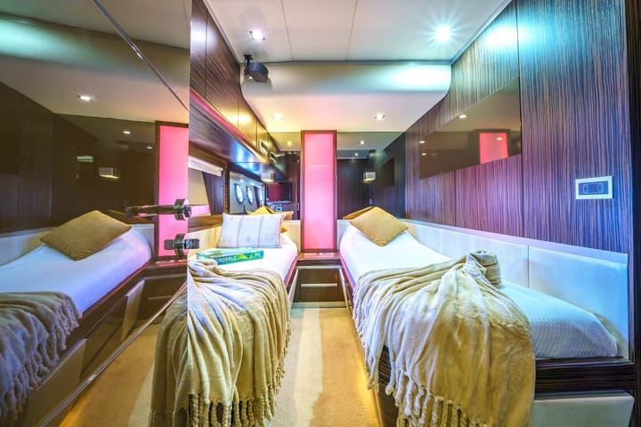 Fatto su misura Yacht a motore (2009) for Charter - Sukošan | #27840 - 14