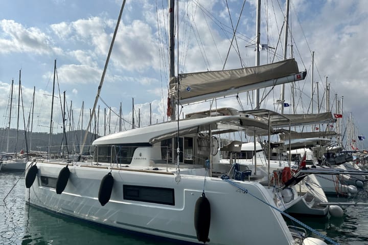 Lagoon,  40 (2024) - #27920