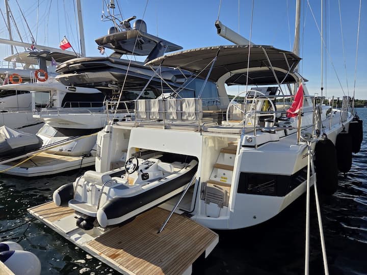 Sailboat Beneteau Oceanis 62 (2017) for Charter - Kaštel Gomilica | #27941 - 3