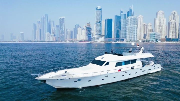  Yate a motor Gulf Craft Majesty 105 (2022) para Charter - Dubái | #27950 - 2