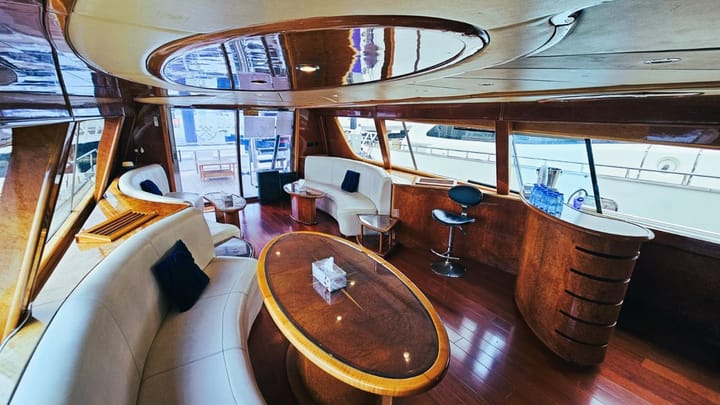  Yate a motor Gulf Craft Majesty 105 (2022) para Charter - Dubái | #27950 - 13