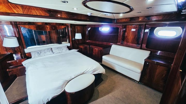  Yate a motor Gulf Craft Majesty 105 (2022) para Charter - Dubái | #27950 - 6