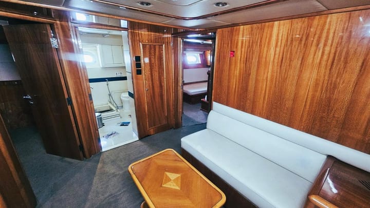  Yate a motor Gulf Craft Majesty 105 (2022) para Charter - Dubái | #27950 - 20