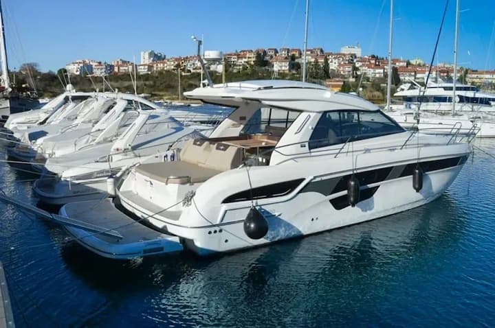 Motorboat Bavaria  Sport 450 HT (2016) for Charter - Seget Donji | #27972 - 16