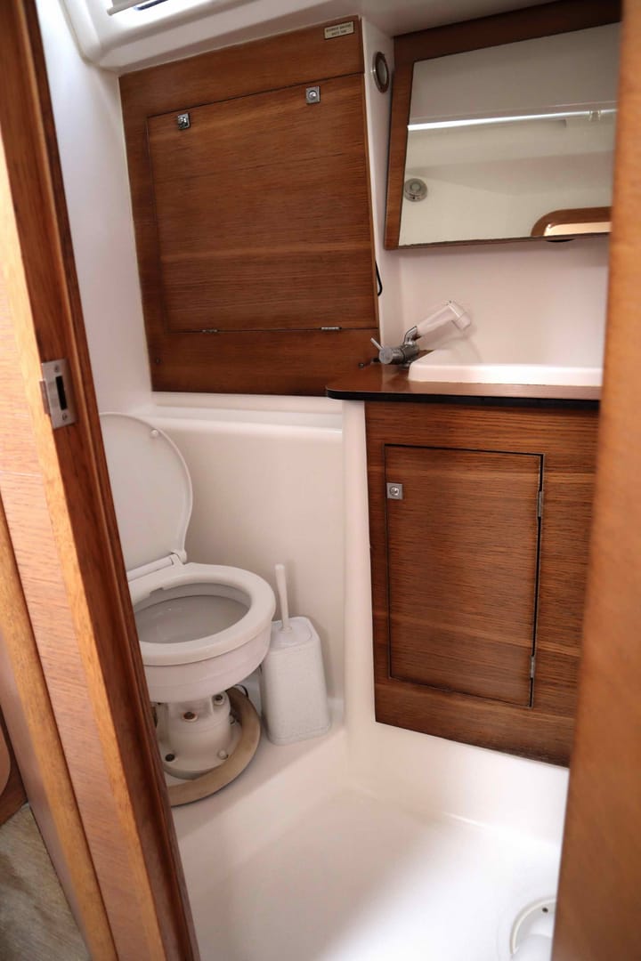  Velero Dufour 382 (2015) para Charter - Atenas | #2798 - 17