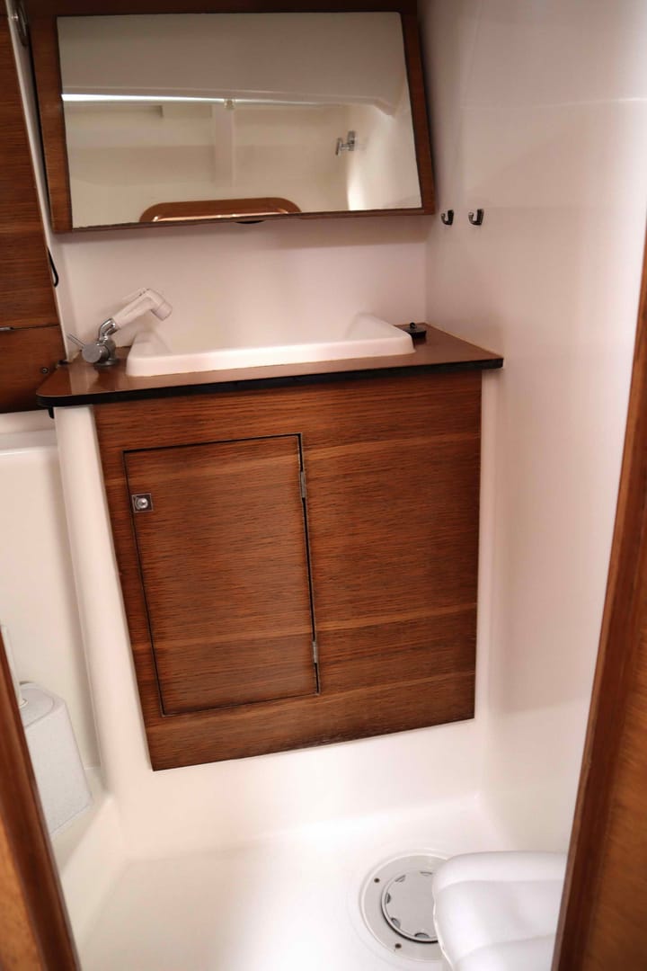  Velero Dufour 382 (2015) para Charter - Atenas | #2798 - 13