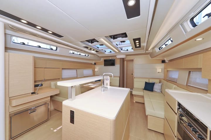 Segelboot Hanse  588 (2020) für Charter - Salerno | #28011 - 19