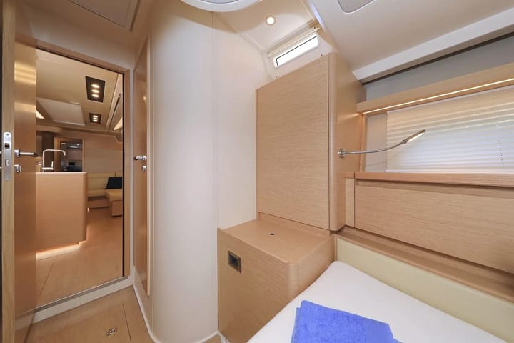 Segelboot Hanse  588 (2020) für Charter - Salerno | #28011 - 13