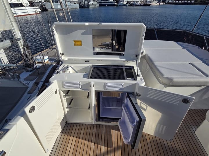 Motor Yacht Prestige 520 Fly (2024) for Charter - Šibenik | #28029 - 16