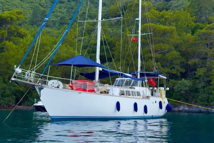 Custom Made,  (1983) - #28151