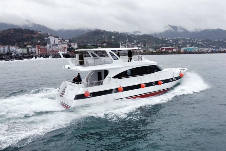 Fait sur mesure Yacht à moteur (2025) for Charter - Eminonu | #28158 - 4