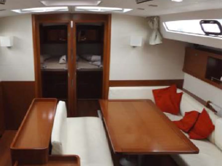 Voilier Beneteau Oceanis 50 (2012) pour Charter - Kalkara | #2825 - 2