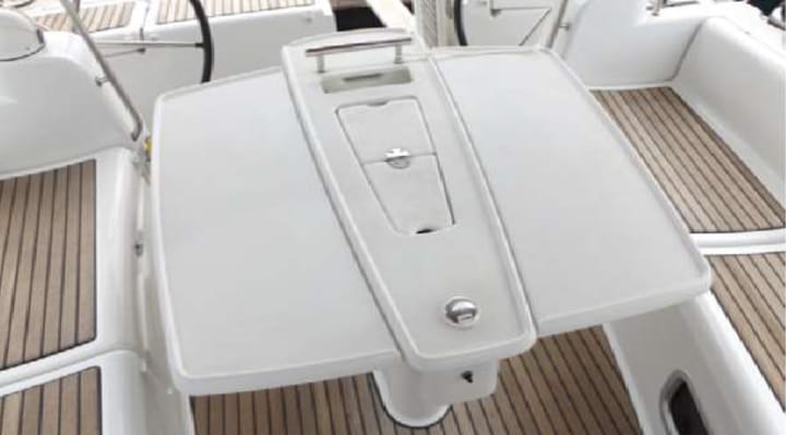 Voilier Beneteau Oceanis 50 (2012) pour Charter - Kalkara | #2825 - 13