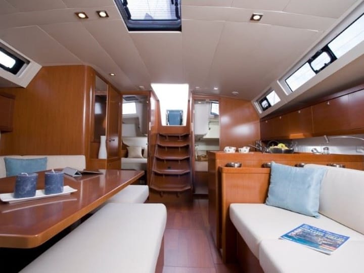 Gouvia 13.71 m Per noleggio Barca a vela - #2845 - 2