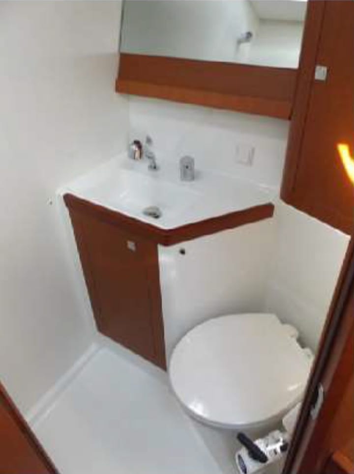 Voilier Beneteau Oceanis 48 (2016) pour Charter - Kalkara | #2862 - 8