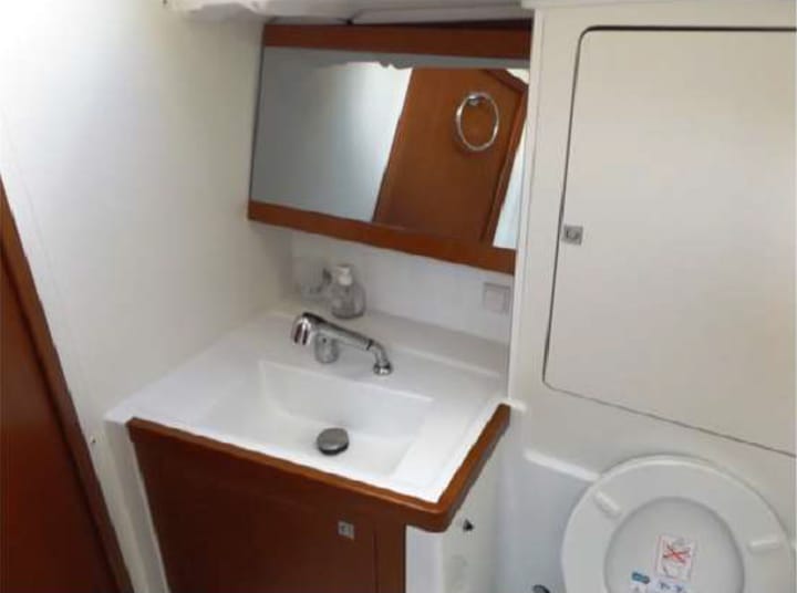 Voilier Beneteau Oceanis 48 (2016) pour Charter - Kalkara | #2862 - 23