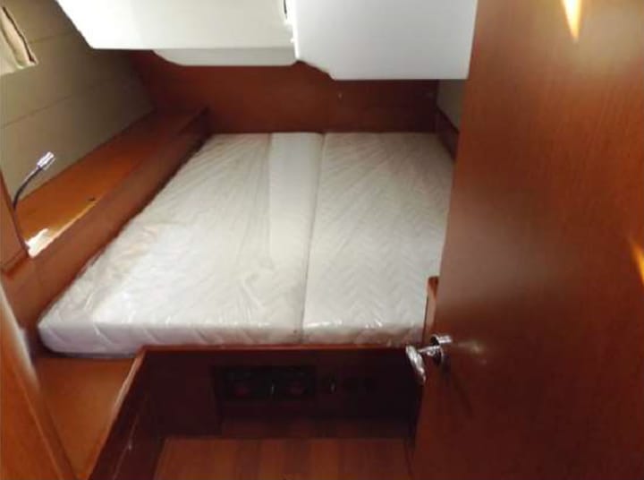 Voilier Beneteau Oceanis 48 (2016) pour Charter - Kalkara | #2862 - 4