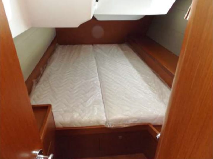 Voilier Beneteau Oceanis 48 (2016) pour Charter - Kalkara | #2862 - 16