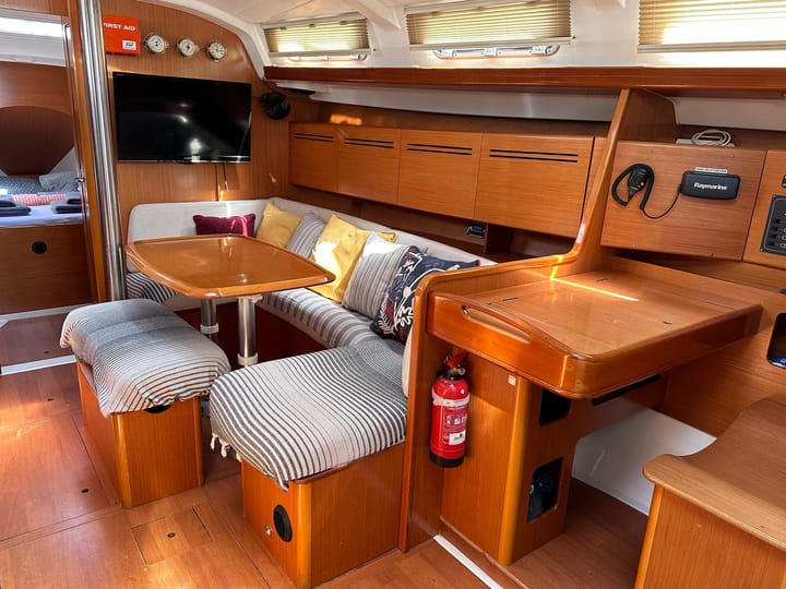 Beneteau Cyclades 39.3 Kiralık Yelkenli (2007) - Fethiye | #28623 - 10