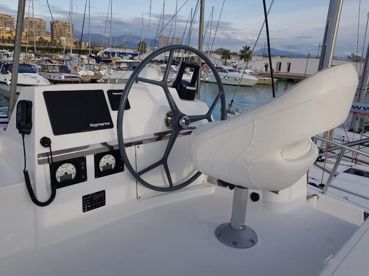 Catamarano Bali 4.3 (2019) per Noleggio, overcloccabile Porto Rotondo | #3097 - 7