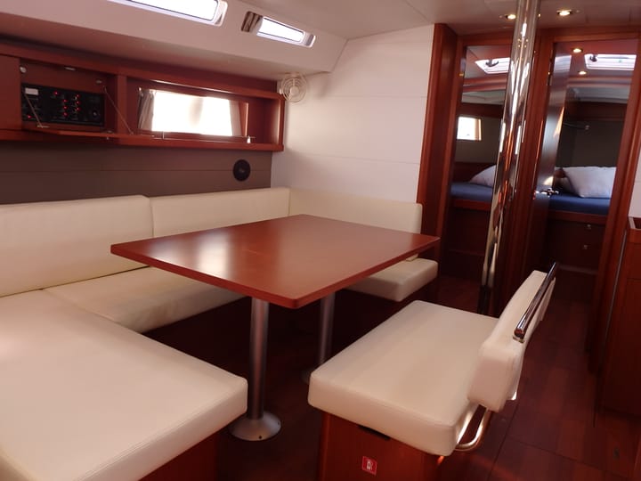  Barca a vela Beneteau Oceanis 48 (2016) per Noleggio, overcloccabile Lefkada | #319 - 6