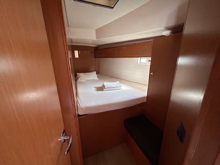 Sailboat Bavaria 46 Cruiser (2015) for Charter - Pula | #3552 - 15
