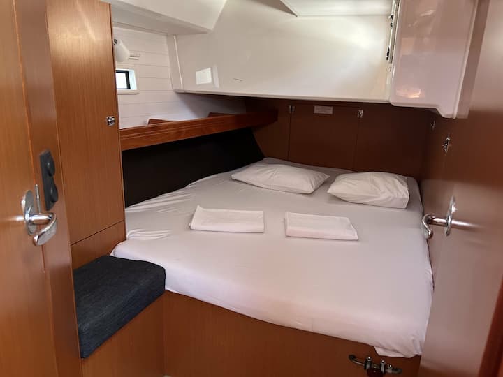 Sailboat Bavaria 46 Cruiser (2015) for Charter - Pula | #3552 - 13